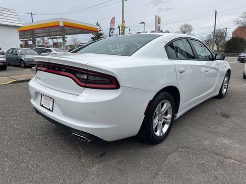 Used 2021 Dodge Charger SXT w/ Leather Interior Group RWD image 5