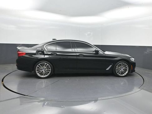 Used 2019 BMW 530e w/ Convenience Package RWD image 36