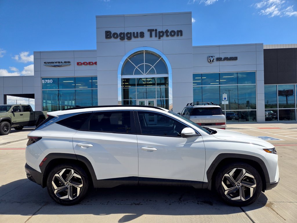 Used 2023 Hyundai Tucson SEL w/ Convenience Package FWD image 2