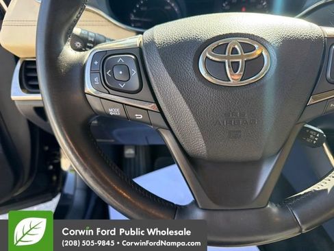 Used 2015 Toyota Avalon Limited w/ Technology Package FWD image 16