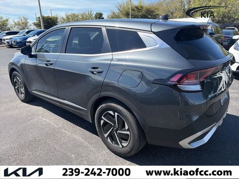 Certified 2023 Kia Sportage LX image 4
