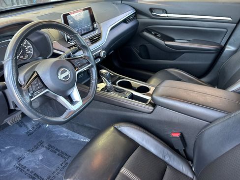 Certified 2024 Nissan Altima 2.5 SR FWD image 10