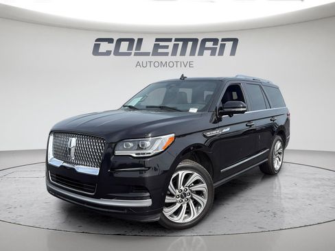 Used 2022 Lincoln Navigator Reserve AWD/4WD image 1