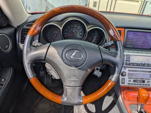 Used 2003 Lexus SC 430 Convertible RWD image 24