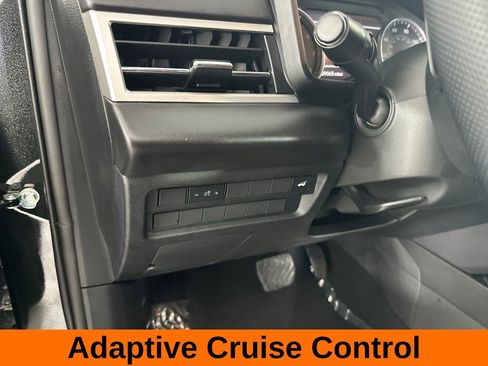 Used 2024 Mitsubishi Outlander SE AWD/4WD image 11