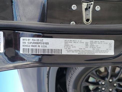 Used 2023 Jeep Cherokee Altitude Lux image 14