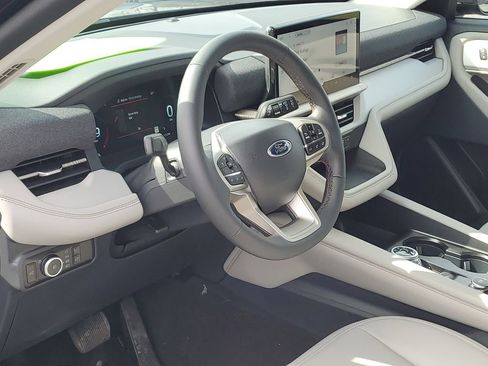 New 2026 Ford Explorer Active image 9