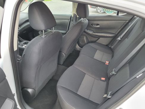 Used 2023 Nissan Sentra SV FWD image 6