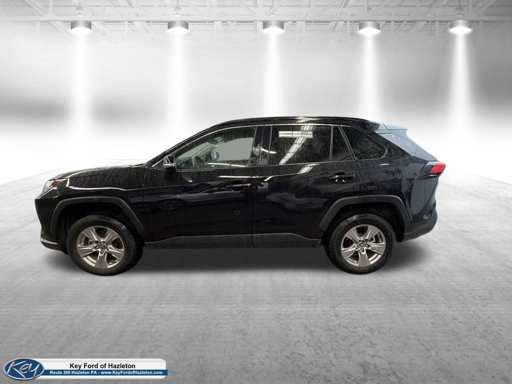 Used 2025 Toyota RAV4 XLE w/ Weather Package AWD/4WD image 5