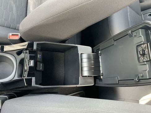 Used 2022 Toyota Corolla SE image 26