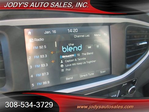 Used 2019 Hyundai Ioniq Plug-In Hybrid image 16