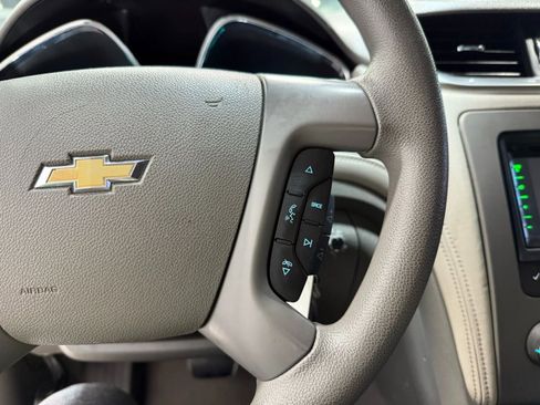 Used 2017 Chevrolet Traverse LS image 15