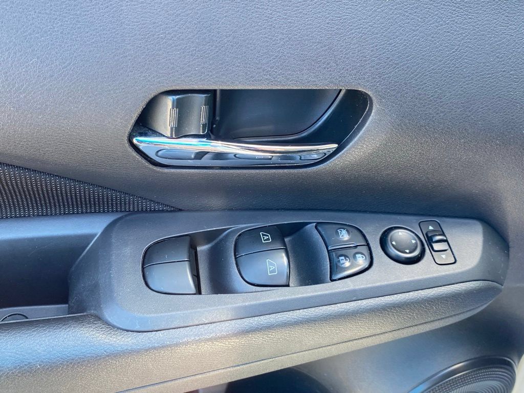 Used 2023 Nissan Kicks SV w/ Exterior Package FWD image 22
