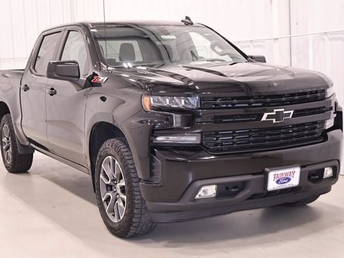 Used 2021 Chevrolet Silverado 1500 RST w/ Z71 Off-Road Package AWD/4WD image 4