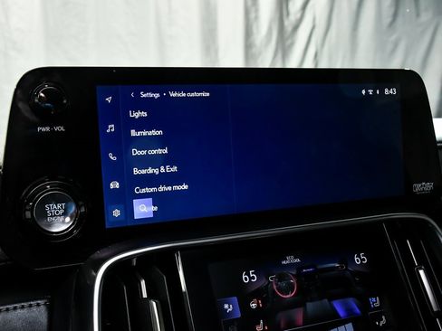 Used 2024 Lexus LX 600 F Sport image 34