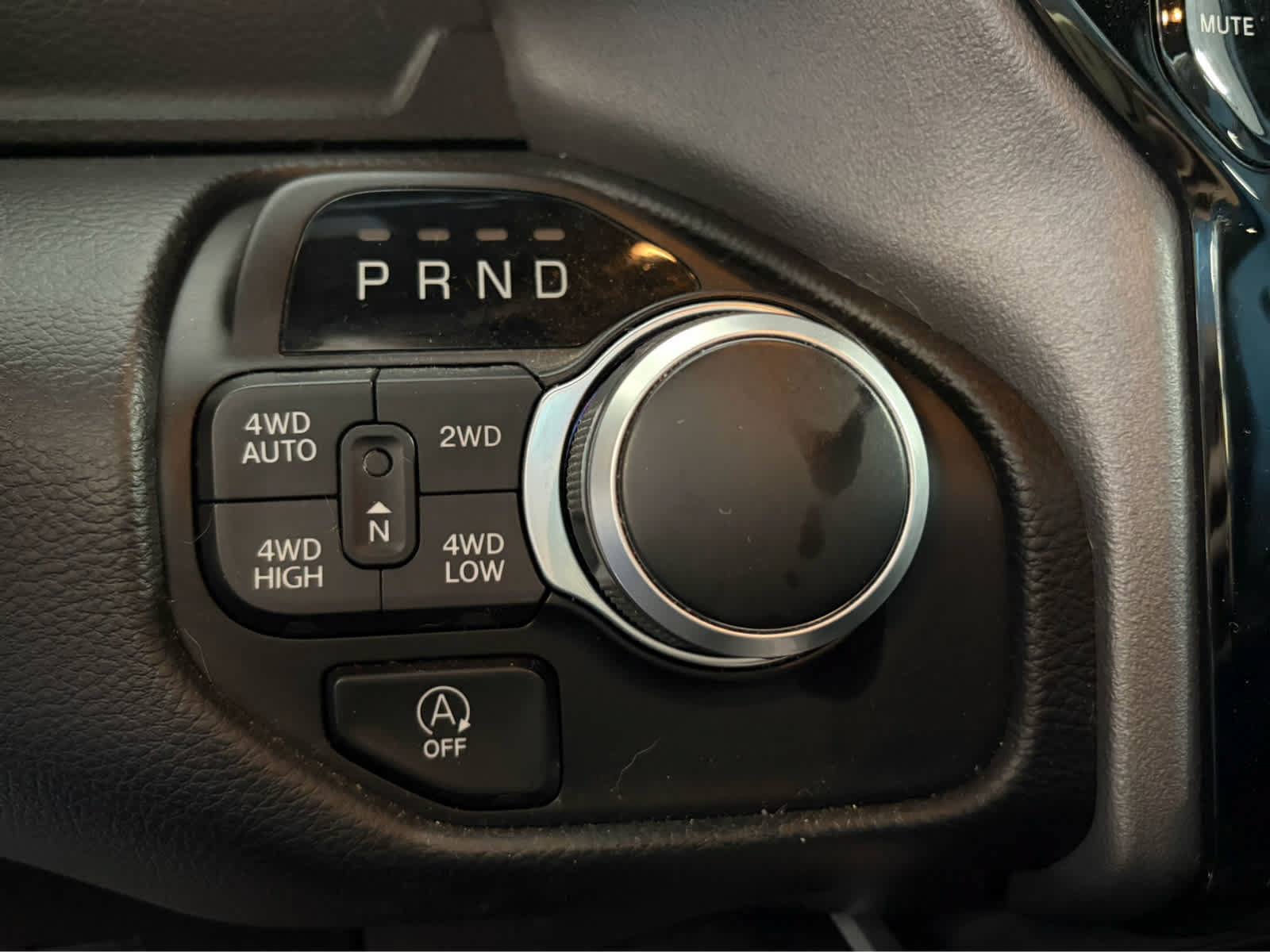 Used 2023 RAM 1500 Big Horn AWD/4WD image 30