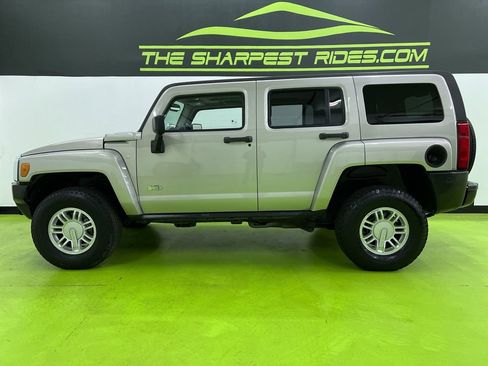 Used 2009 HUMMER H3 AWD/4WD image 6