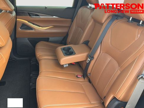Used 2023 INFINITI QX60 Sensory w/ Cargo Package FWD image 21
