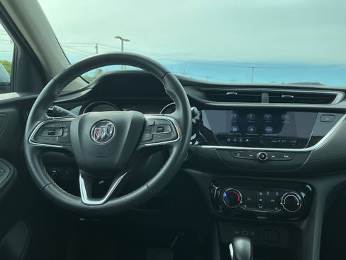 Used 2022 Buick Encore GX Preferred w/ Cold Weather Comfort Package AWD/4WD image 6