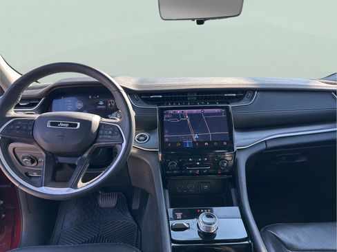 Certified 2023 Jeep Grand Cherokee Limited w/ Luxury Tech Group II image 10