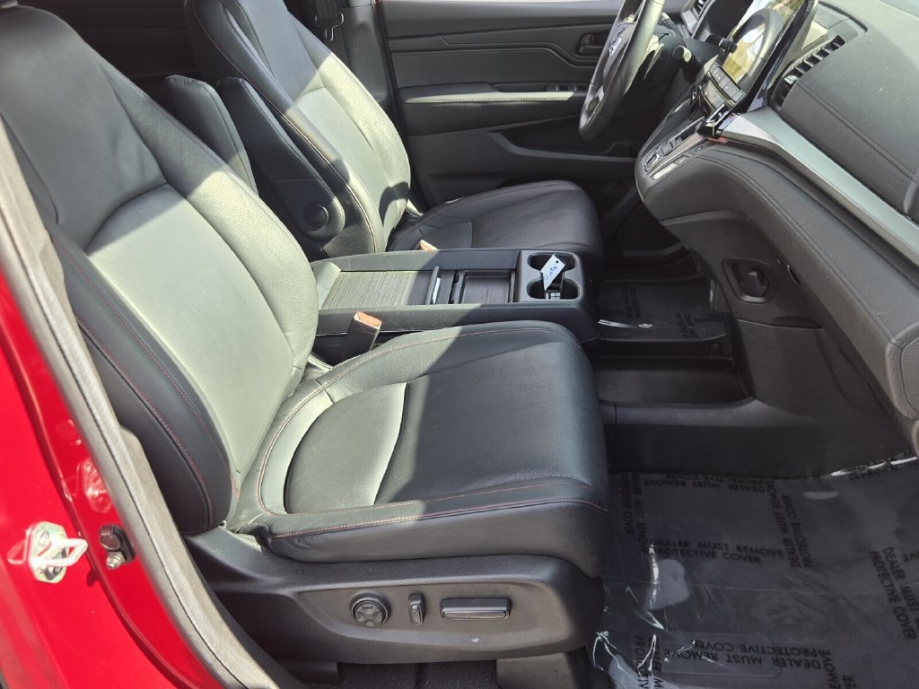 Certified 2024 Honda Odyssey Sport image 19