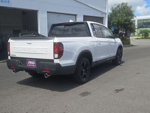 Used 2025 Honda Ridgeline Black Edition image 5