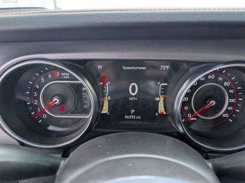 Used 2021 Jeep Gladiator Mojave AWD/4WD image 11