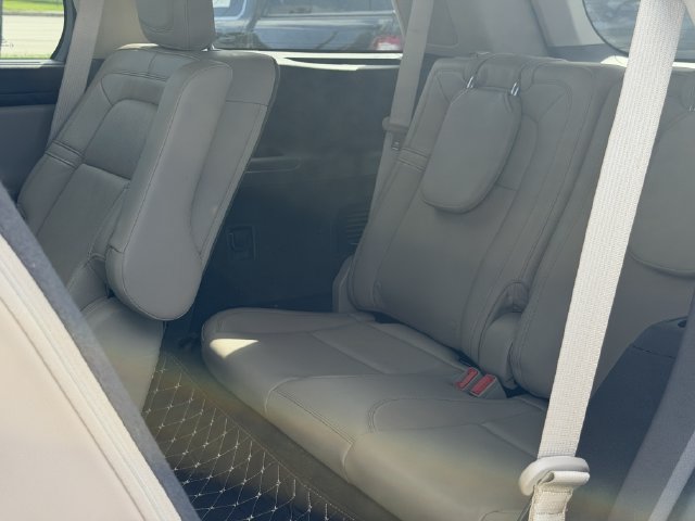 Used 2021 Lincoln Aviator Grand Touring w/ Equipment Group 302A AWD/4WD image 26