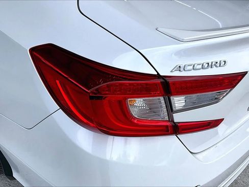 Used 2018 Honda Accord Sport image 20