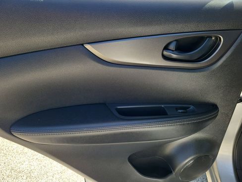 Used 2020 Nissan Rogue Sport S FWD image 16