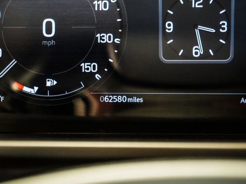 Used 2023 Land Rover Defender 110 X-Dynamic SE AWD/4WD image 34