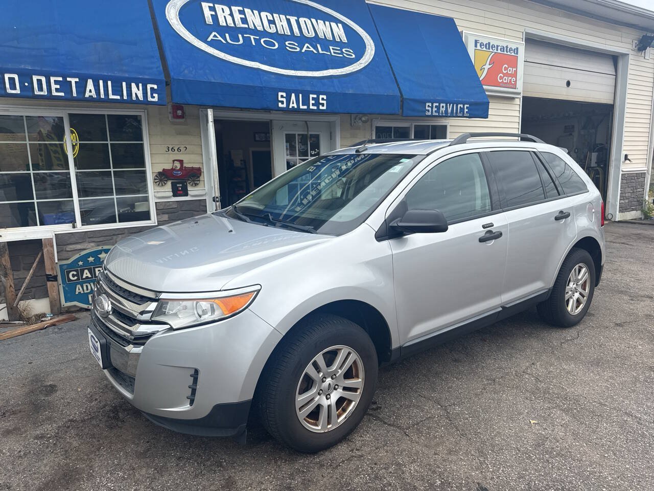 Used 2011 Ford Edge SE w/ 101A Rapid Spec Order Code FWD image 2