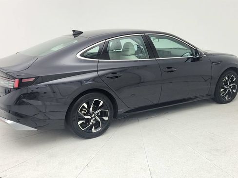Used 2025 Hyundai Sonata SEL FWD image 7