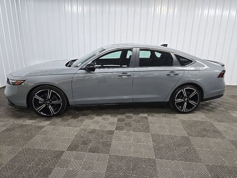 Used 2023 Honda Accord Sport image 5