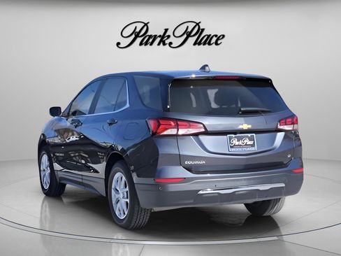 Used 2022 Chevrolet Equinox LT FWD image 3