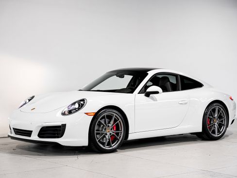 Used 2019 Porsche 911 Carrera S image 6