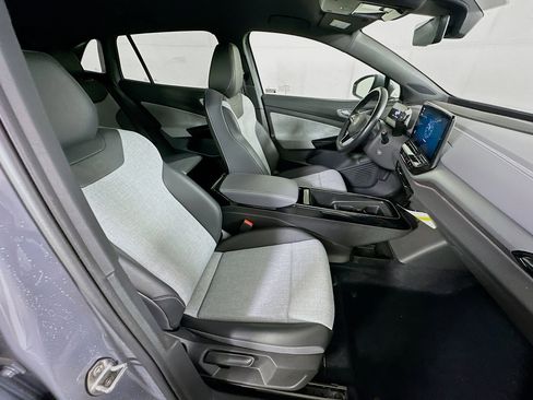 Used 2023 Volkswagen ID.4 Pro image 30