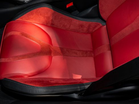 Used 2024 McLaren 750S Spider image 31