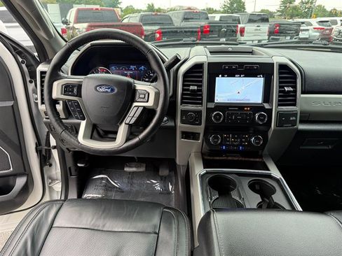 Used 2019 Ford F250 Lariat w/ Lariat Ultimate Package image 26