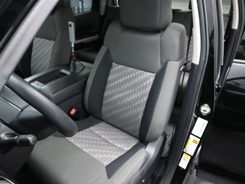 Used 2018 Toyota Tundra SR5 image 10