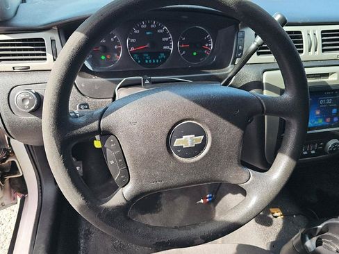 Used 2009 Chevrolet Impala Police FWD image 10