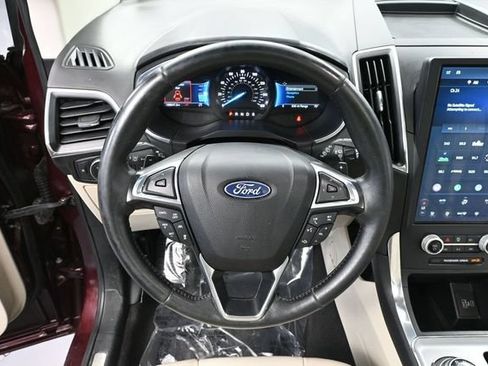 Used 2021 Ford Edge Titanium w/ Equipment Group 301A AWD/4WD image 27