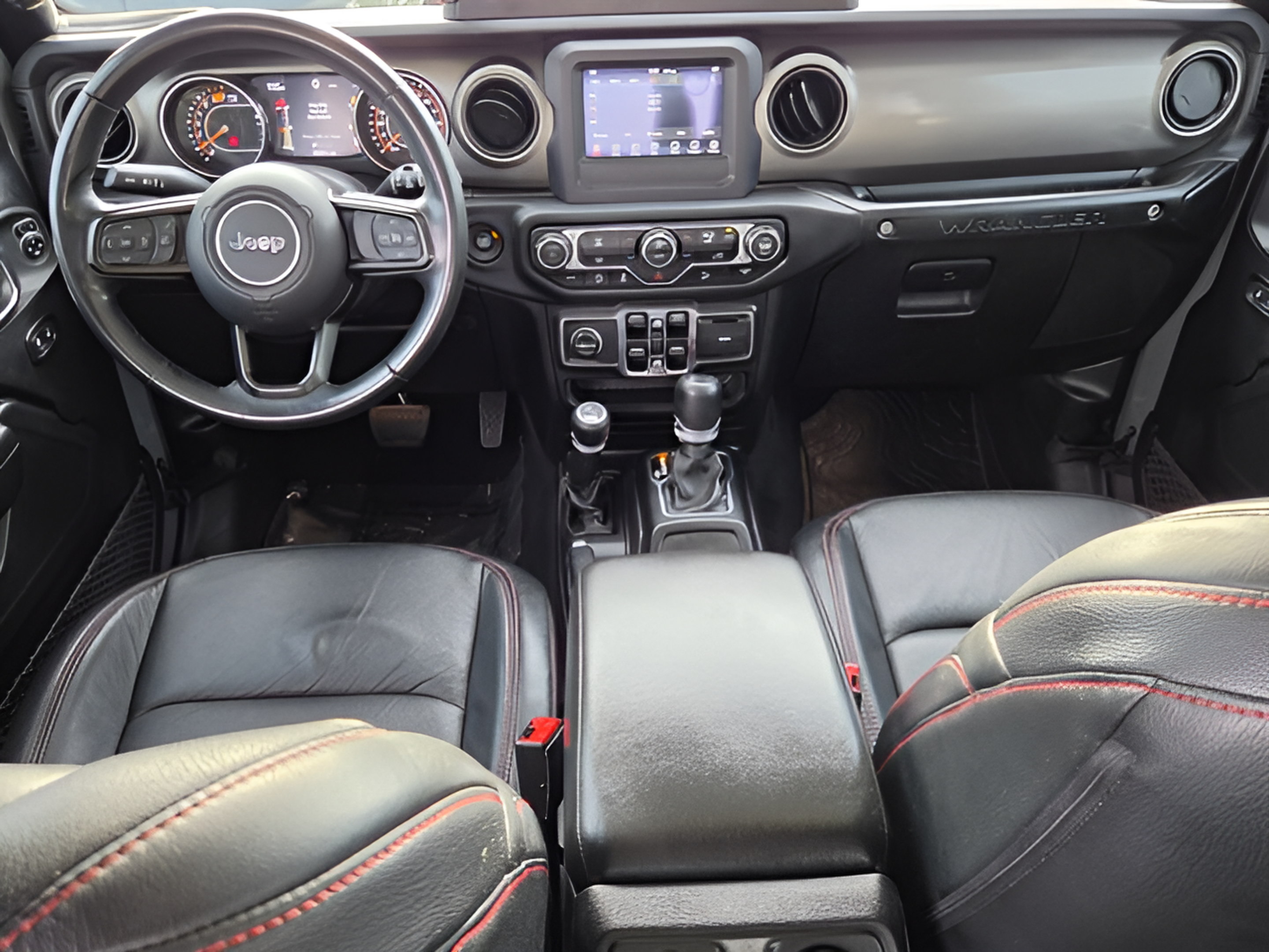 Used 2018 Jeep Wrangler Unlimited Sport S AWD/4WD image 12