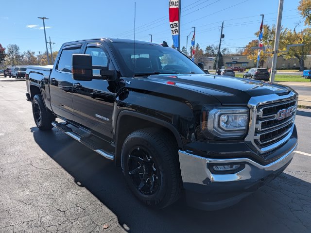 Used 2018 GMC Sierra 1500 SLE w/ SLE Value Package AWD/4WD image 7