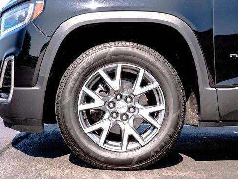 Certified 2023 GMC Acadia SLT AWD/4WD image 10