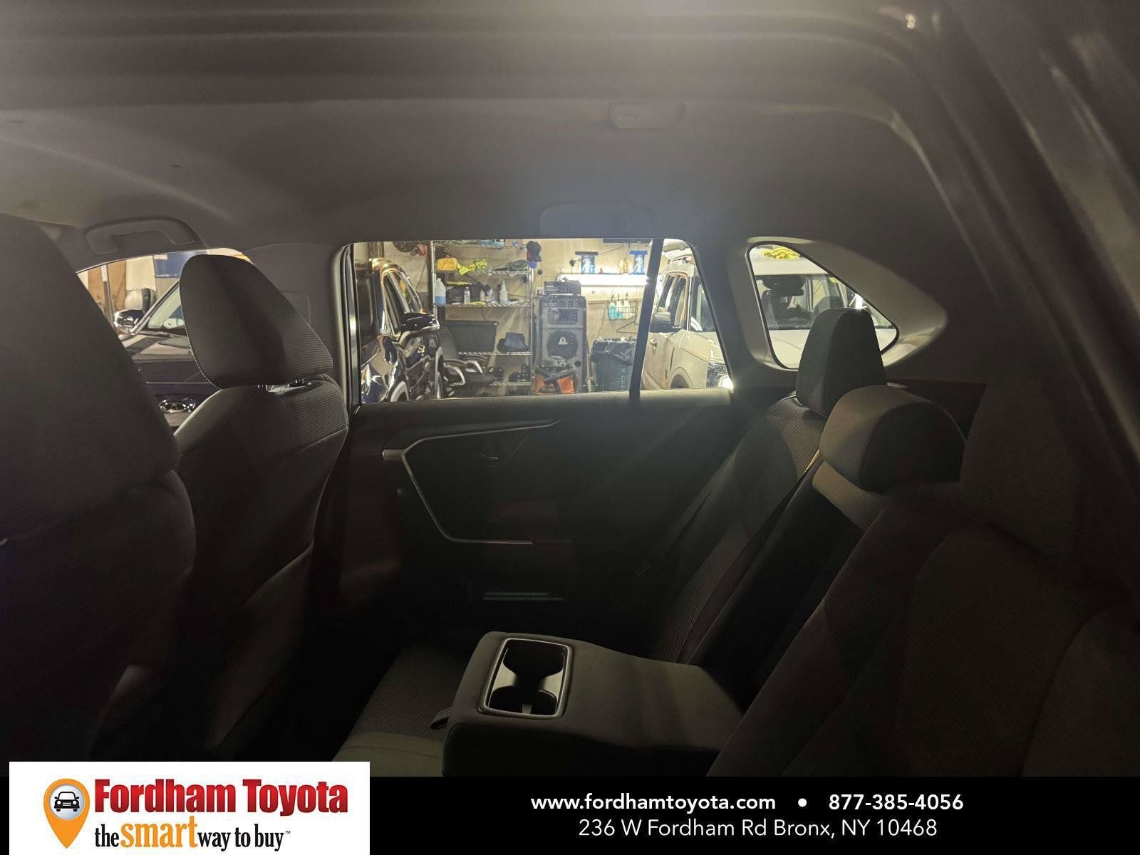 Used 2025 Toyota RAV4 LE AWD/4WD image 12