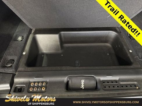 Certified 2021 Jeep Wrangler Unlimited Willys image 31