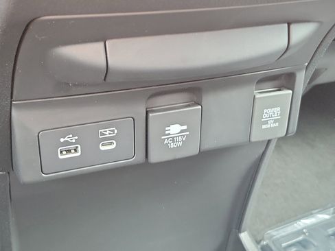 New 2026 Honda Odyssey Elite image 40