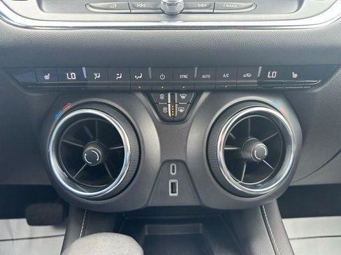Certified 2023 Chevrolet Blazer LT w/ Convenience Package FWD image 48