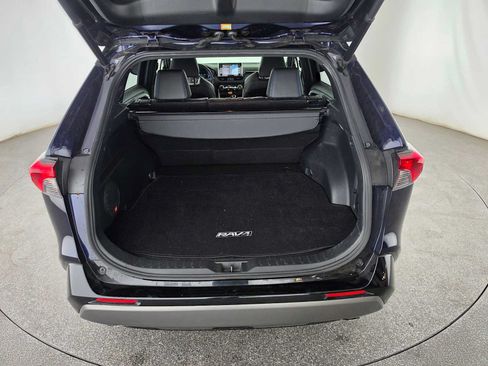Used 2019 Toyota RAV4 XSE w/ XSE Weather Package AWD/4WD image 14